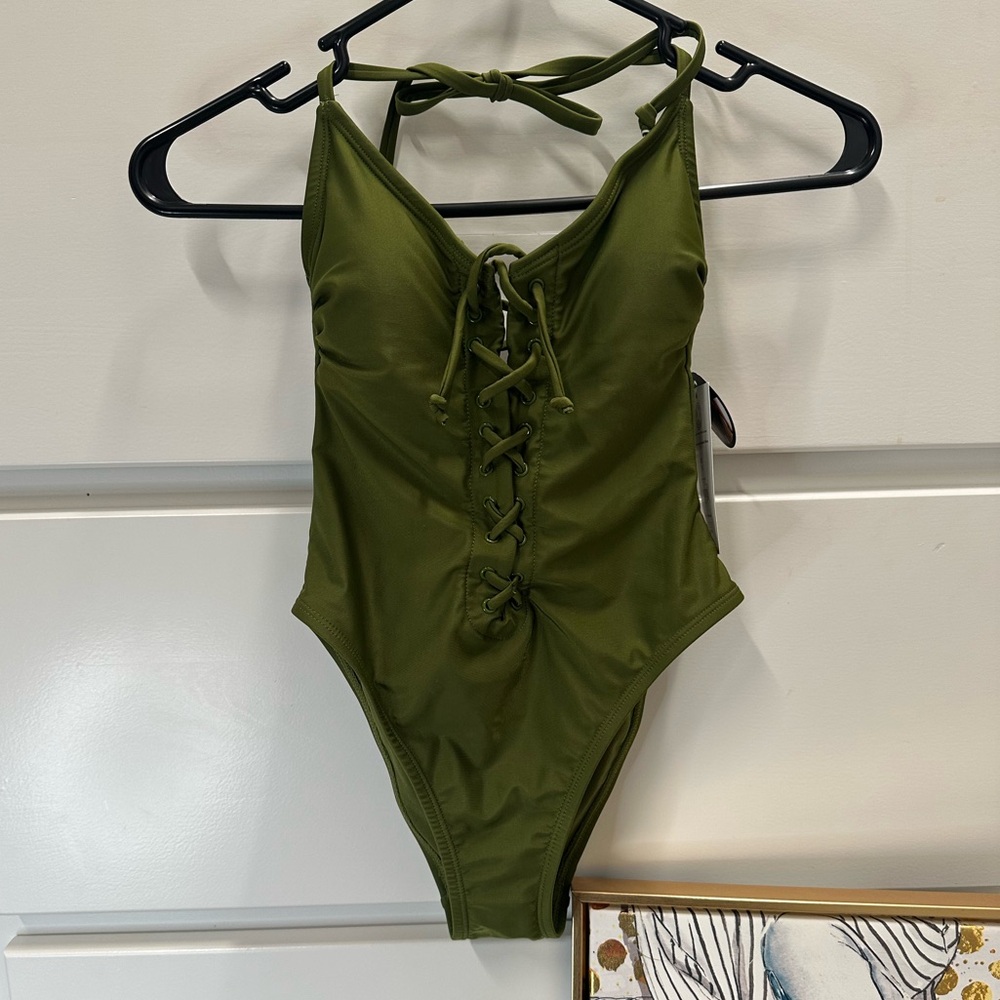 No Boundaries Juniors’ Lace-Up One Piece Swimsuit NEW W/ TAGS